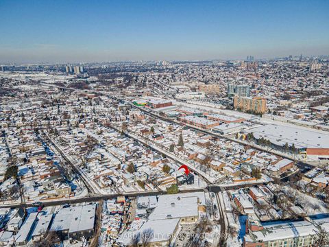 Photo 7 at 410 Maybank Avenue, Junction Area, Toronto