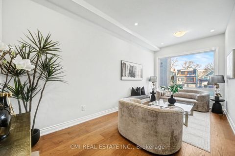 Photo 5 at 75 Kenilworth Avenue, The Beaches, Toronto