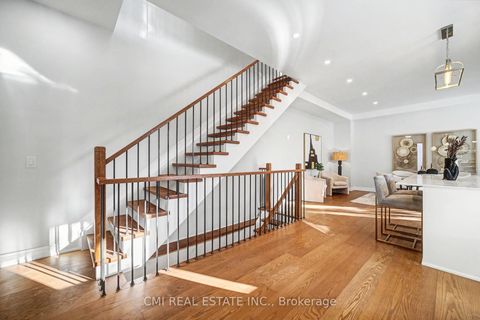 Photo 9 at 75 Kenilworth Avenue, The Beaches, Toronto