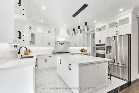 Photo 14 at 24 Larwood Boulevard, Cliffcrest, Toronto