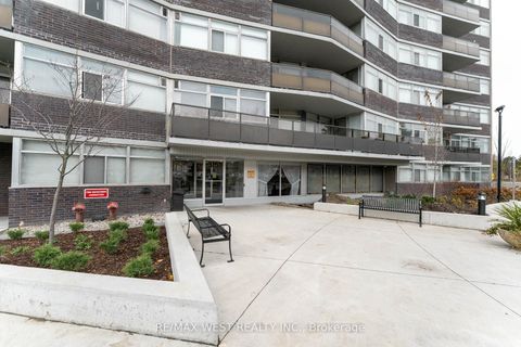 Photo 2 at 2307 - 3151 Bridletowne Circle, L'Amoreaux, Toronto