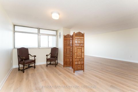 Photo 12 at 2307 - 3151 Bridletowne Circle, L'Amoreaux, Toronto