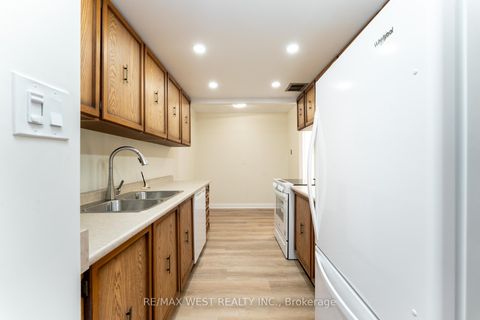 Photo 14 at 2307 - 3151 Bridletowne Circle, L'Amoreaux, Toronto