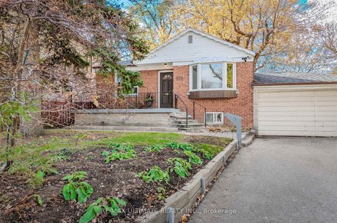 Photo 1 at 110 De Quincy Boulevard, Clanton Park, Toronto