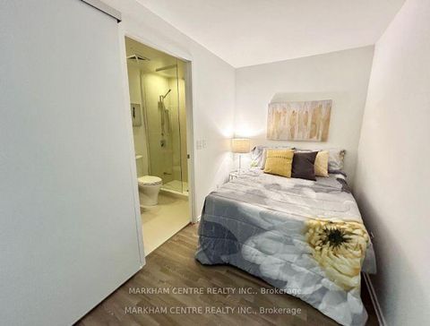 Photo 15 at 1908 - 1 Bloor Street E, Yonge Corridor, Toronto