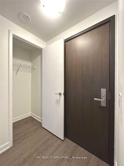 Photo 3 at 4812 - 1 Yorkville Avenue, Annex, Toronto