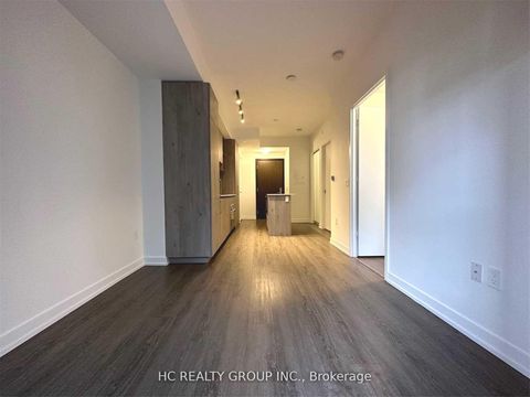 Photo 6 at 4812 - 1 Yorkville Avenue, Annex, Toronto