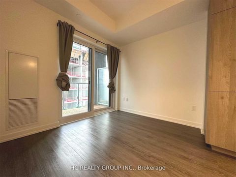 Photo 7 at 4812 - 1 Yorkville Avenue, Annex, Toronto