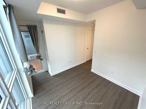 Photo 10 at 4812 - 1 Yorkville Avenue, Annex, Toronto