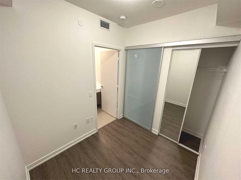 Photo 11 at 4812 - 1 Yorkville Avenue, Annex, Toronto