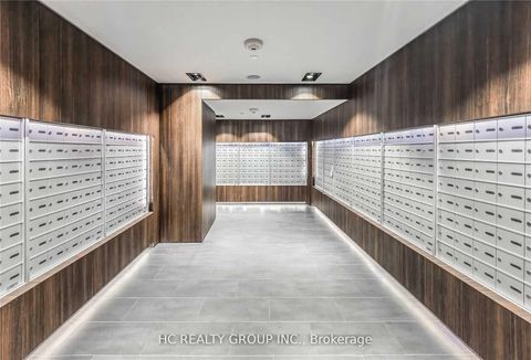 Photo 27 at 4812 - 1 Yorkville Avenue, Annex, Toronto