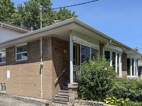 Photo 2 at 94 Billington Crescent, Donalda, Toronto