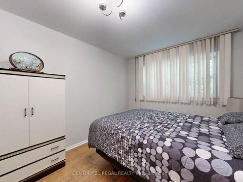 Photo 26 at 94 Billington Crescent, Donalda, Toronto