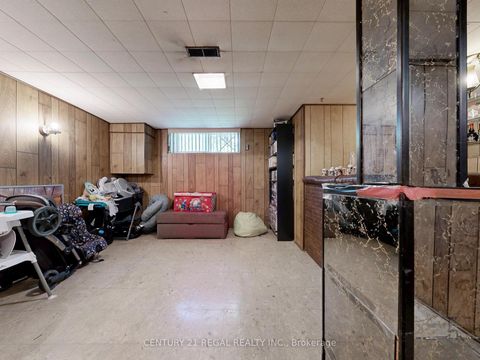 Photo 31 at 94 Billington Crescent, Donalda, Toronto