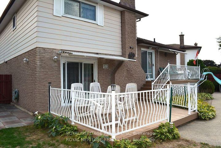 Photo 6 at 62 Brant Court, Samac, Oshawa