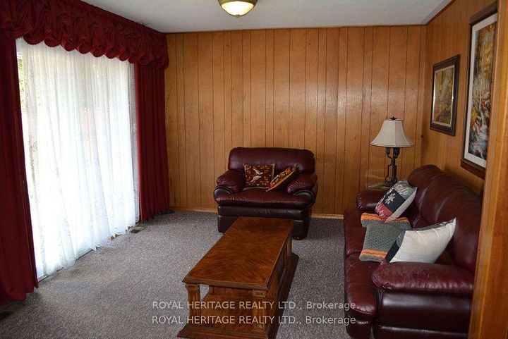 Photo 9 at 62 Brant Court, Samac, Oshawa