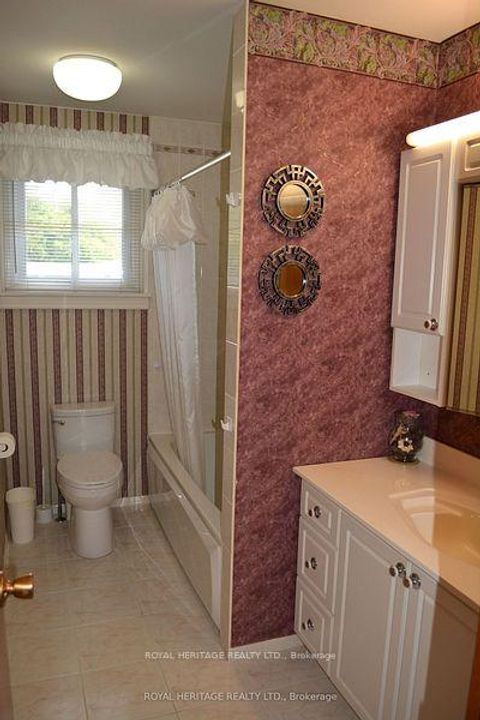 Photo 21 at 62 Brant Court, Samac, Oshawa