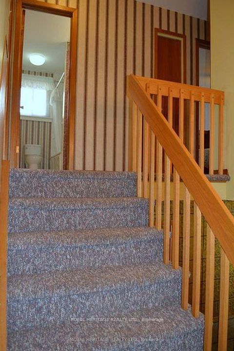 Photo 24 at 62 Brant Court, Samac, Oshawa