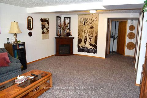 Photo 27 at 62 Brant Court, Samac, Oshawa