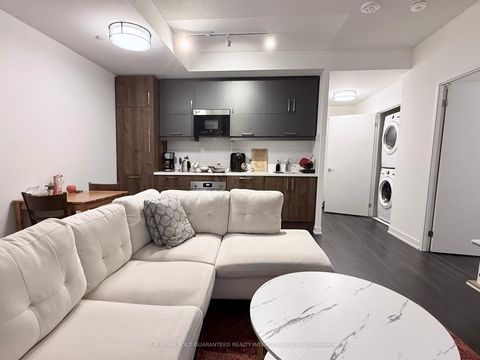 Photo 4 at B917 - 292 Verdale Crossing, Unionville, Markham