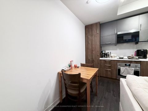 Photo 7 at B917 - 292 Verdale Crossing, Unionville, Markham