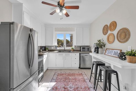 Photo 15 at 3 Catering Road, Sutton & Jackson's Point, Georgina