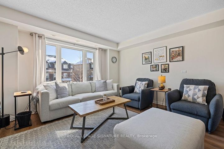 Photo 5 at 1 - 3025 Destination Drive, Churchill Meadows, Mississauga