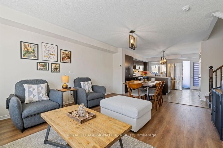 Photo 6 at 1 - 3025 Destination Drive, Churchill Meadows, Mississauga