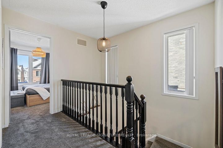 Photo 14 at 1 - 3025 Destination Drive, Churchill Meadows, Mississauga