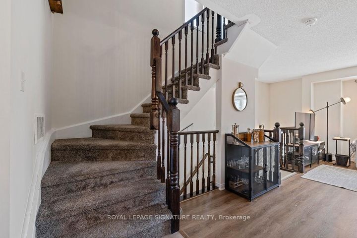 Photo 23 at 1 - 3025 Destination Drive, Churchill Meadows, Mississauga