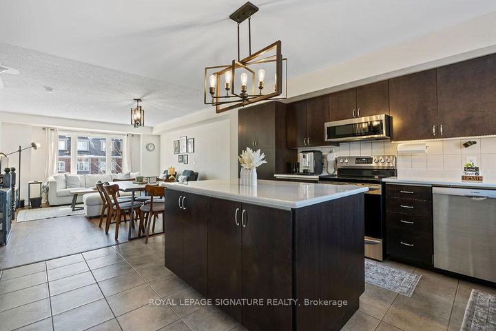 Photo 27 at 1 - 3025 Destination Drive, Churchill Meadows, Mississauga