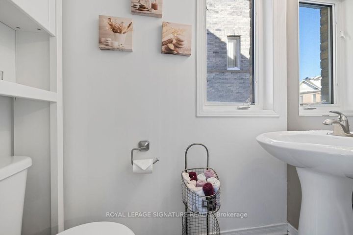 Photo 29 at 1 - 3025 Destination Drive, Churchill Meadows, Mississauga