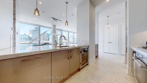 Photo 10 at 1305 - 39 Queens Quay E, Waterfront Communities C8, Toronto