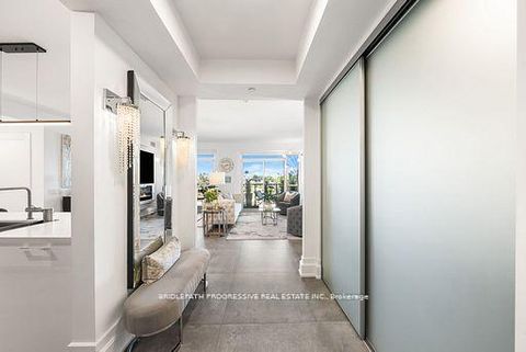 Photo 8 at 303 - 3 Southvale Drive, Leaside, Toronto