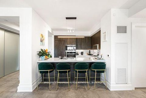 Photo 14 at 303 - 3 Southvale Drive, Leaside, Toronto