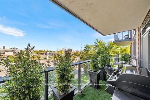 Photo 32 at 303 - 3 Southvale Drive, Leaside, Toronto