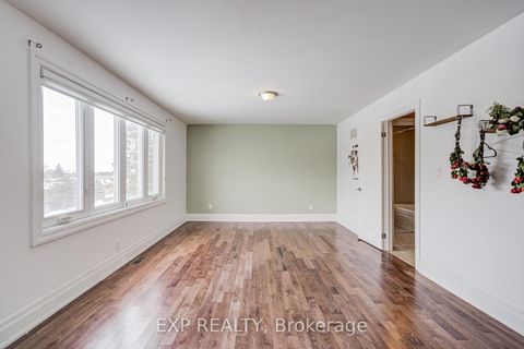 Photo 32 at 11 Bellvare Crescent, Maryvale, Toronto