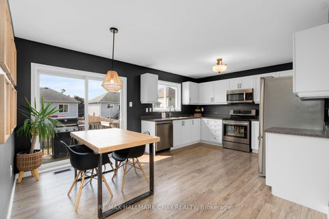 Photo 5 at 204 Forest Crescent, Stayner, Clearview