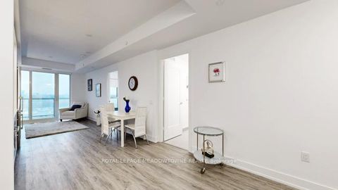 Photo 14 at 1439 - 20 Inn On The Park Drive, Don Mills, Toronto