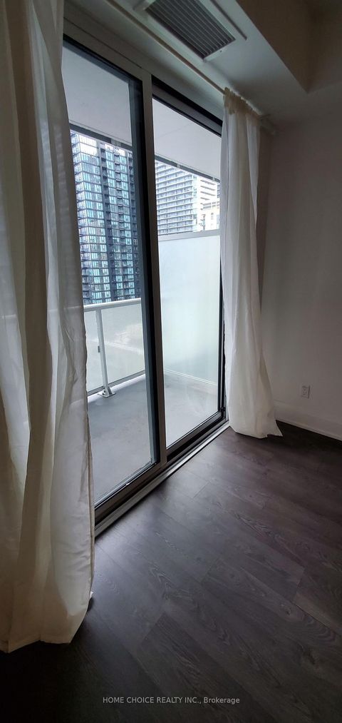 Photo 9 at 1403 - 101 Erskine Avenue, Mount Pleasant West, Toronto