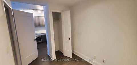 Photo 17 at 1403 - 101 Erskine Avenue, Mount Pleasant West, Toronto