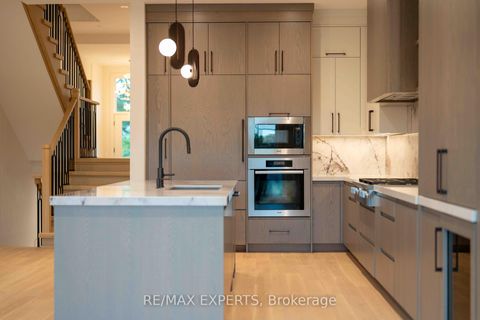 Photo 10 at 15 Holland Park Avenue, Oakwood Village, Toronto