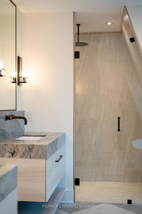 Photo 25 at 15 Holland Park Avenue, Oakwood Village, Toronto