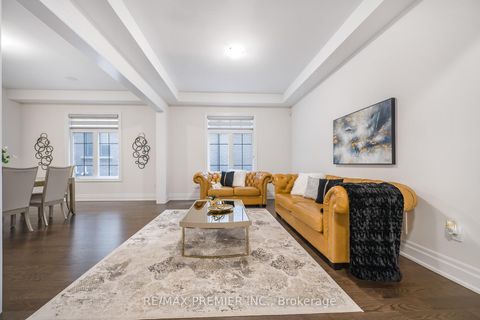 Photo 7 at 30 Enclave Court, Kleinburg, Vaughan