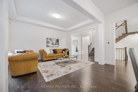 Photo 8 at 30 Enclave Court, Kleinburg, Vaughan