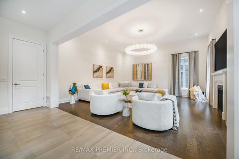 Photo 21 at 30 Enclave Court, Kleinburg, Vaughan