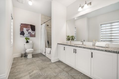 Photo 34 at 30 Enclave Court, Kleinburg, Vaughan