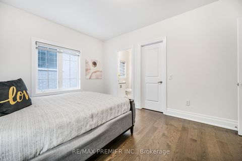 Photo 37 at 30 Enclave Court, Kleinburg, Vaughan