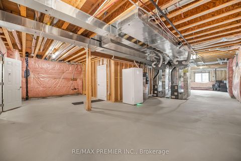 Photo 45 at 30 Enclave Court, Kleinburg, Vaughan