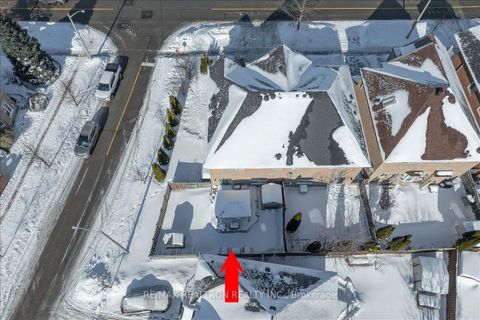 Photo 3 at 379 Old Colony Road, Oak Ridges Lake Wilcox, Richmond Hill